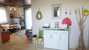 Casa familiare, 4 camere da letto, 2 bagni (Captain's Spacious House Near The)