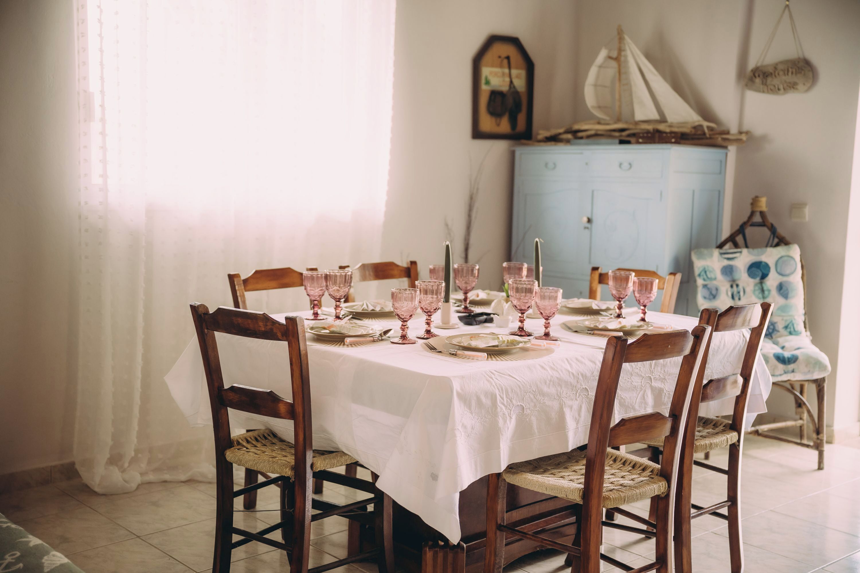 Family House, Multiple Bedrooms, 2 Bathrooms (Captain's Spacious House Near The) | Dining