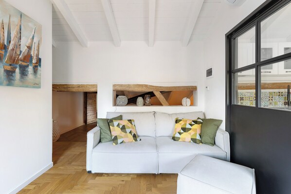 Apartment | Living area