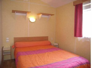3 chambres, fer et planche à repasser, Wi-Fi gratuit
