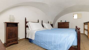 Family Villa, Pool View | 3 bedrooms, free cots/infant beds, free WiFi, bed sheets