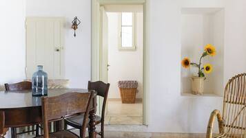 Biệt thự dành cho gia đình, quang cảnh hồ bơi | 3 phòng ngủ, nôi (giường cho trẻ sơ sinh) miễn phí