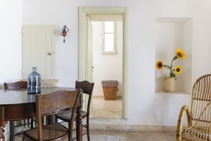 ファミリー ヴィラ プールビュー | 3 室のベッドルーム、ベビーベッド (無料)、WiFi (無料)、ベッドシーツ