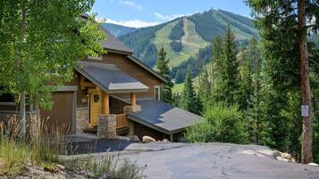 Townhome, 4 Bedrooms | Exterior