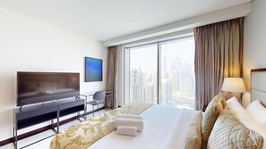 1 habitación, tabla de planchar con plancha, wifi y ropa de cama 