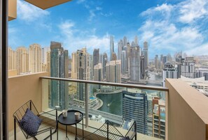 Property grounds - Bright 1 Bed l Marina Views l Marina Mall Access (Dubai Marina)