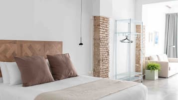 2 habitaciones, tabla de planchar con plancha, wifi y ropa de cama