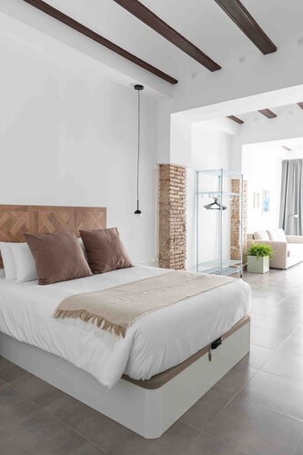 Loft in El Botànic, steps from Valencia’s old town