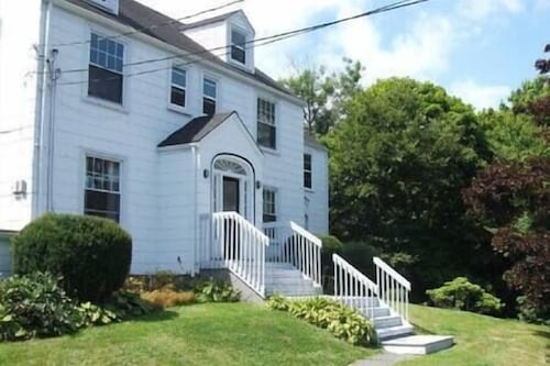 Sophistication by the Falls: A Boutique Retreat