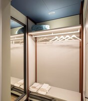 Camera Classic, vista città | Postazione laptop, Wi-Fi gratuito