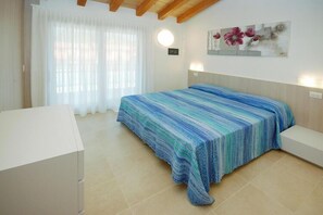 2 habitaciones, cuna de viaje y wifi gratis 