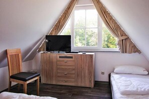 3 Schlafzimmer, Reisekinderbett, kostenloses WLAN