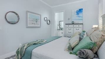 1 bedroom, desk, iron/ironing board, WiFi (free)