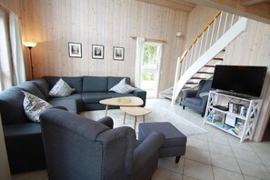 Een smart-tv en een open haard