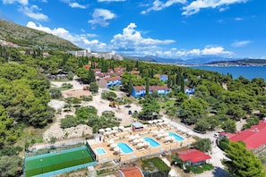 Exterior - Apartments Medena in Seget Donji Trogir with pools (Trogir - Seget Donij)
