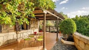 Outdoor dining - Tenerife Coastal Vacation Home for 3 (Malpais de Candelaria)