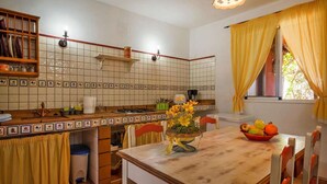 Dining - Tenerife Coastal Vacation Home for 3 (Malpais de Candelaria)