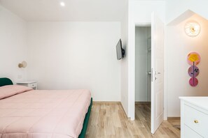 Wi-Fi de cortesia, roupa de cama