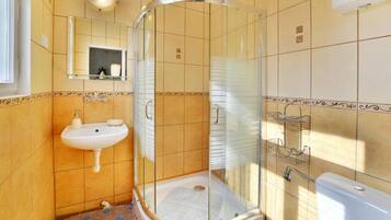 Douche, serviettes fournies