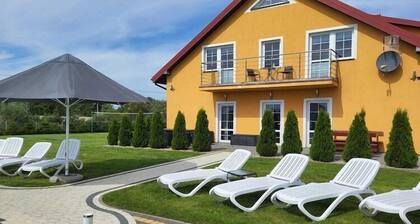 Comfortable ground floor apartment, summer pool