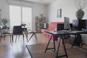Interior - Chambre lit Double Privée Dans Appartement à Partager - 20 Minutes de Paris (Saint-Denis)