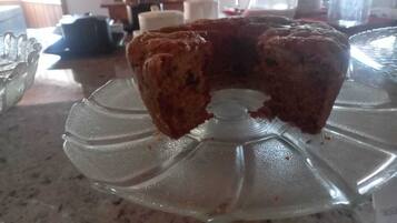 Café da manhã com buffet grátis todos os dias