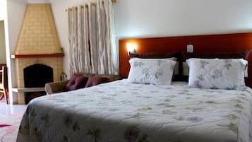 Suite Luxe, non-fumeurs, vue montagne | Espace de travail pour ordinateur portable, Wi-Fi gratuit