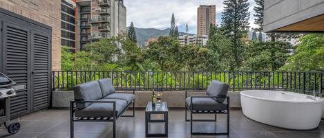 Bain à remous extérieur