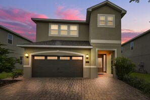 Exterior - Last Minute Disney! Private Pool, Hot Tub, Game Room & Themed Bedrooms. Book Now! #65817 (Orlando)