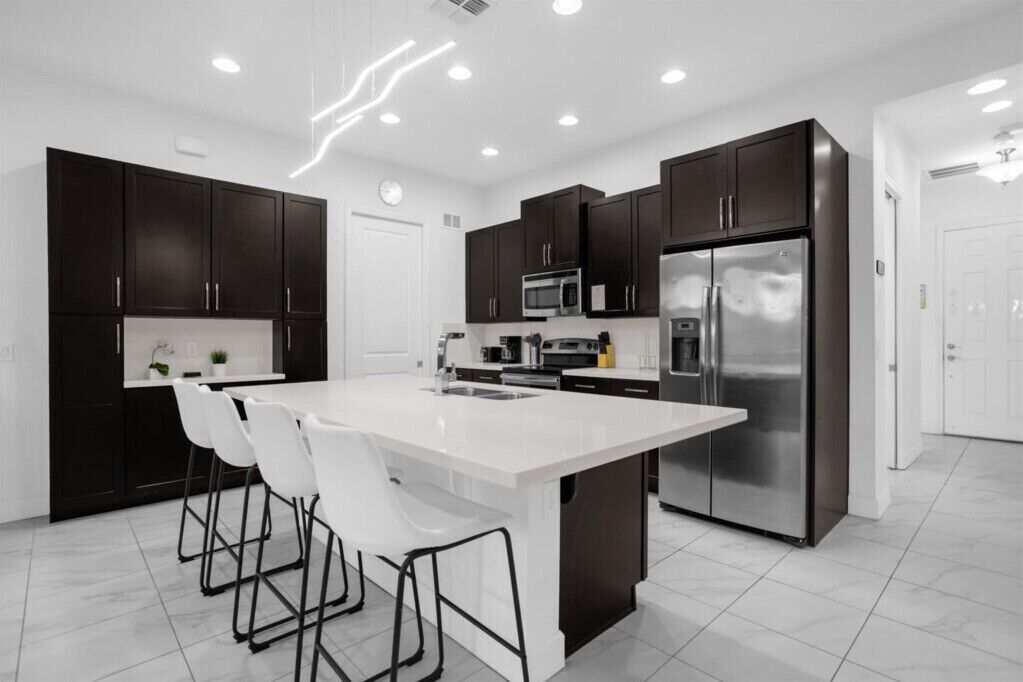 冰箱、微波炉、烤箱、炉灶