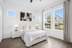 5 bedrooms, iron/ironing board, WiFi, bed sheets