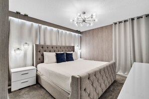 5 bedrooms, iron/ironing board, WiFi, bed sheets - Last Minute Disney Getaway! Private Pool & Themed Bedrooms. Book Now! #65793 (Orlando)