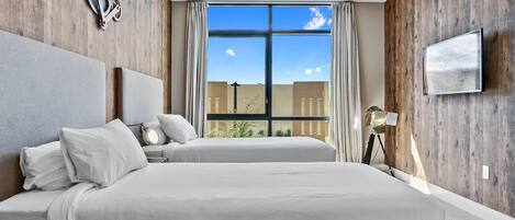 4 室のベッドルーム、アイロン / アイロン台、WiFi、ベッドシーツ