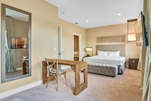 4 habitaciones, tabla de planchar con plancha, wifi y ropa de cama 
