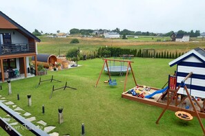 Children's area - Large, 2-story holiday home, sauna, jacuzzi (Mielenko)