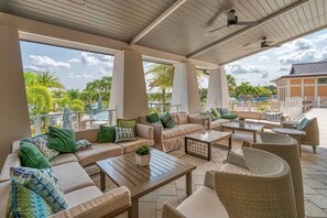 Terrace/patio - DLuxx Waterpark Resort Home Near Disney 1706 (Kissimmee)