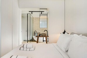 2 bedrooms, iron/ironing board, bed sheets - Urban Height Suite 2 Bedroom Apartment (Agios Nikolaos)