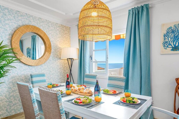 Dining - Villa Lima by Villa Plus (Adeje)