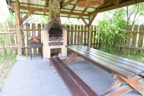 屋外ダイニングエリア