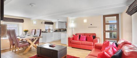 Smart TV, fireplace, video games, table tennis