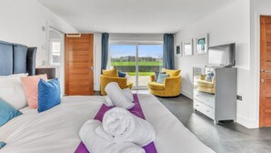 4 bedrooms, iron/ironing board, travel cot, free WiFi