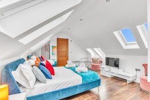 4 chambres, fer et planche à repasser, lit parapluie, Wi-Fi gratuit