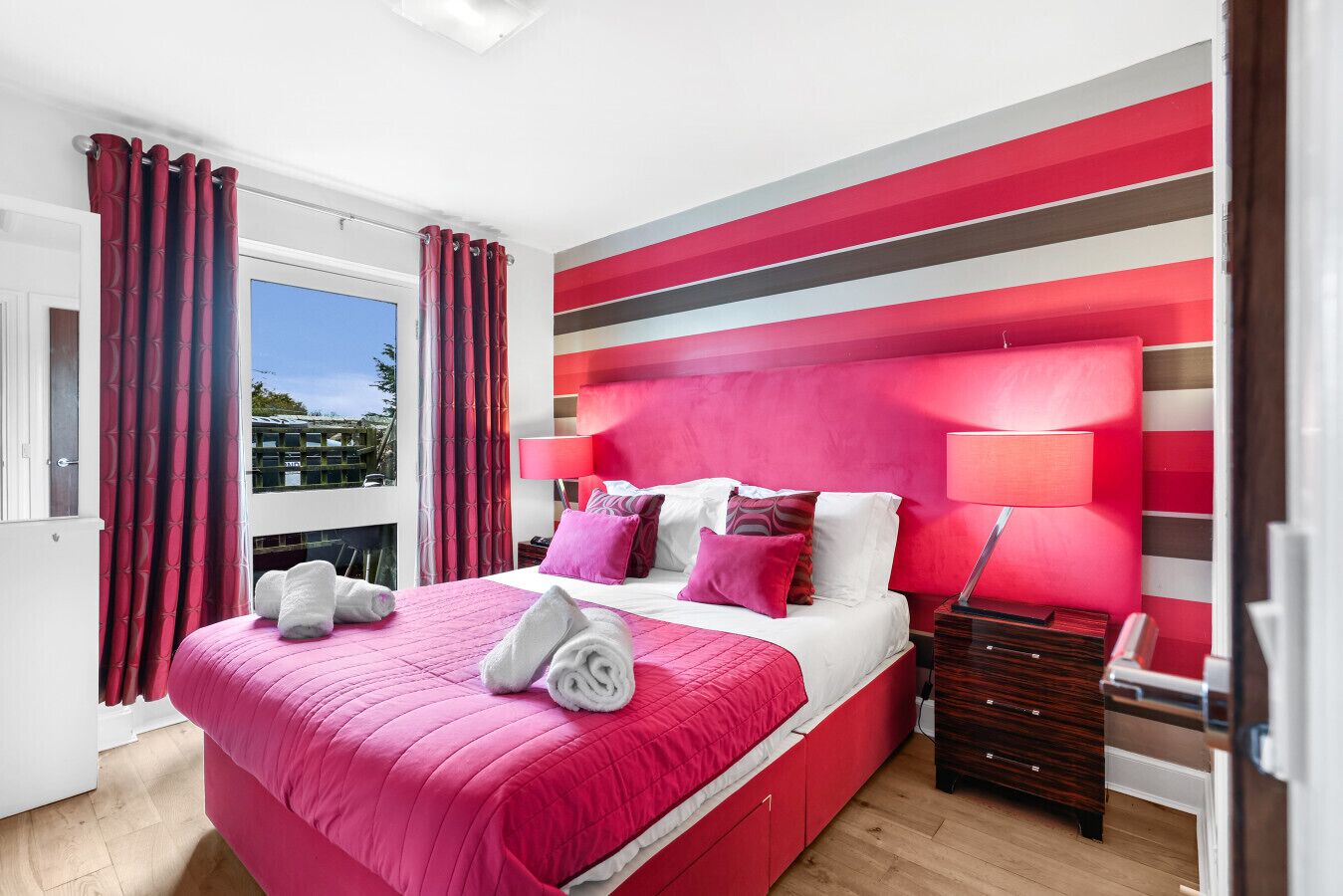 3 bedrooms, iron/ironing board, travel cot, free WiFi