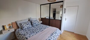 1 Schlafzimmer, Schreibtisch, Bügeleisen/Bügelbrett, kostenloses WLAN