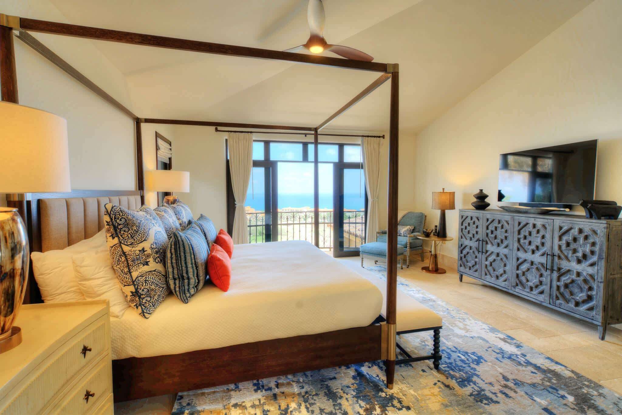 5 bedrooms, desk, travel crib, free WiFi