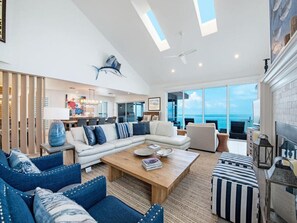 Télévision, cheminée