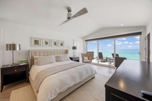 6 chambres, bureau, fer et planche à repasser, lit parapluie