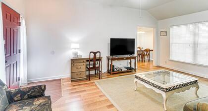 Cozy Brunswick Home: 13 Mi to St Simons Island!
