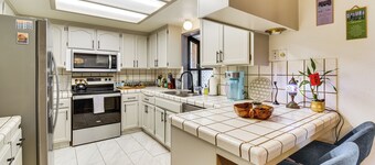 Yosemite Wellbeing Retreat on 5 Acres w/ Mtn Views