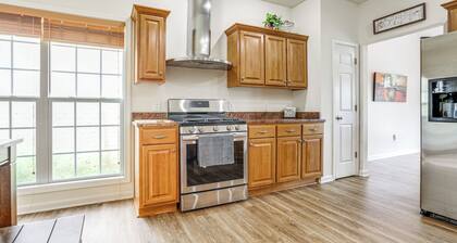 Spacious Frankfort Retreat on Bourbon Trail!